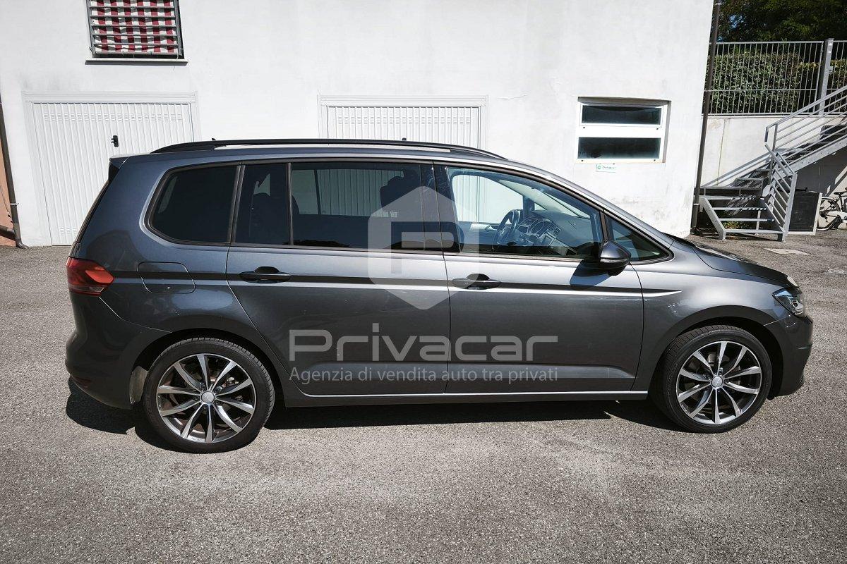 VOLKSWAGEN Touran 1.6 TDI 115 CV SCR DSG Business BlueMotion Technology