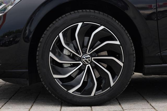 VOLKSWAGEN Golf Variant 1.0 eTSI EVO DSG Life