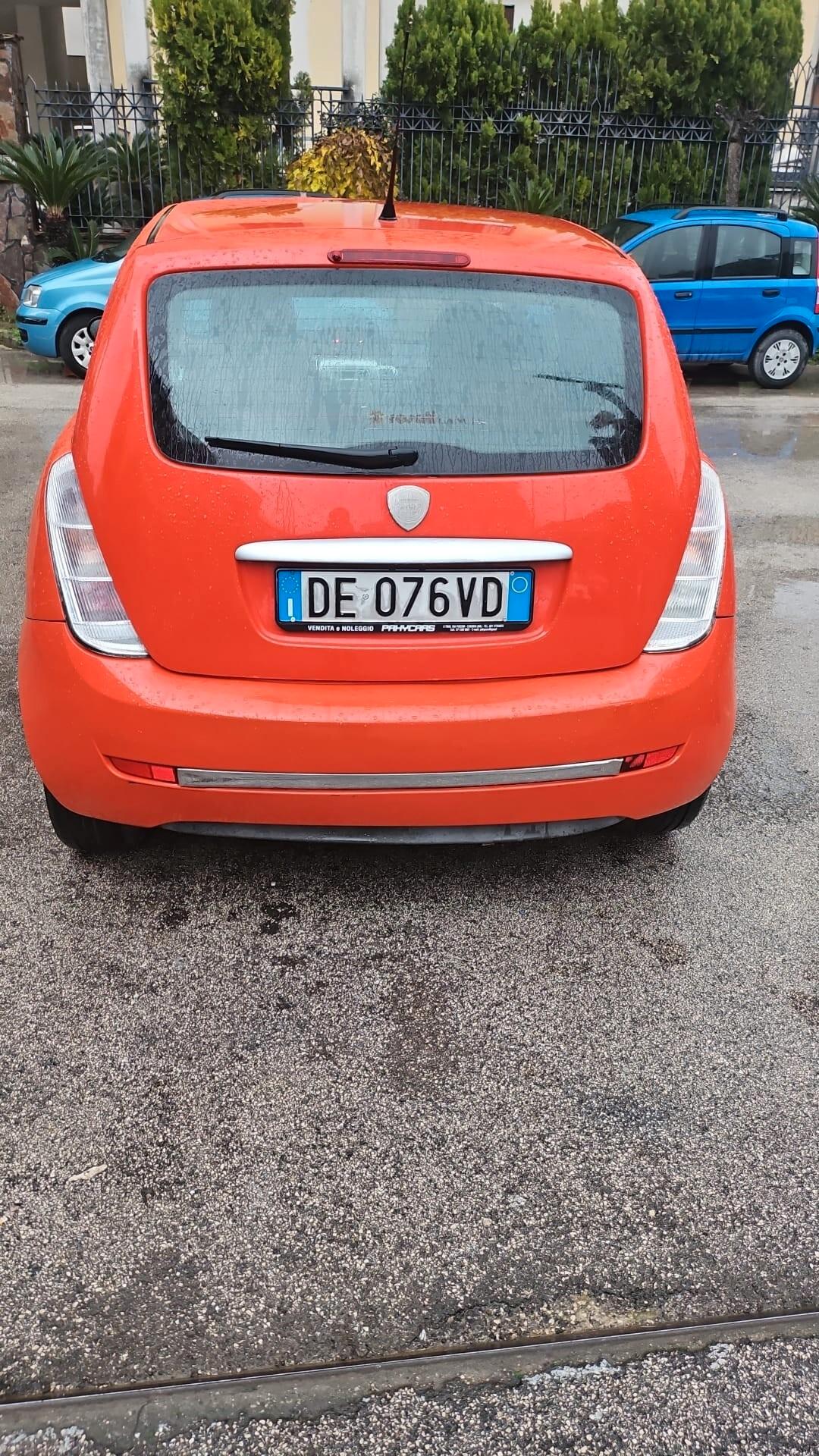 Lancia Ypsilon 1.2 Oro Giallo