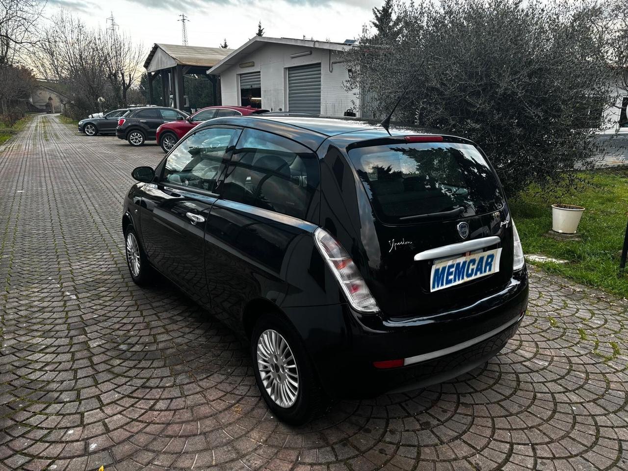 Lancia Ypsilon 1.3 MJT 75 CV Platino IDONEA PER NEOPATENTATI PERMUTABILE