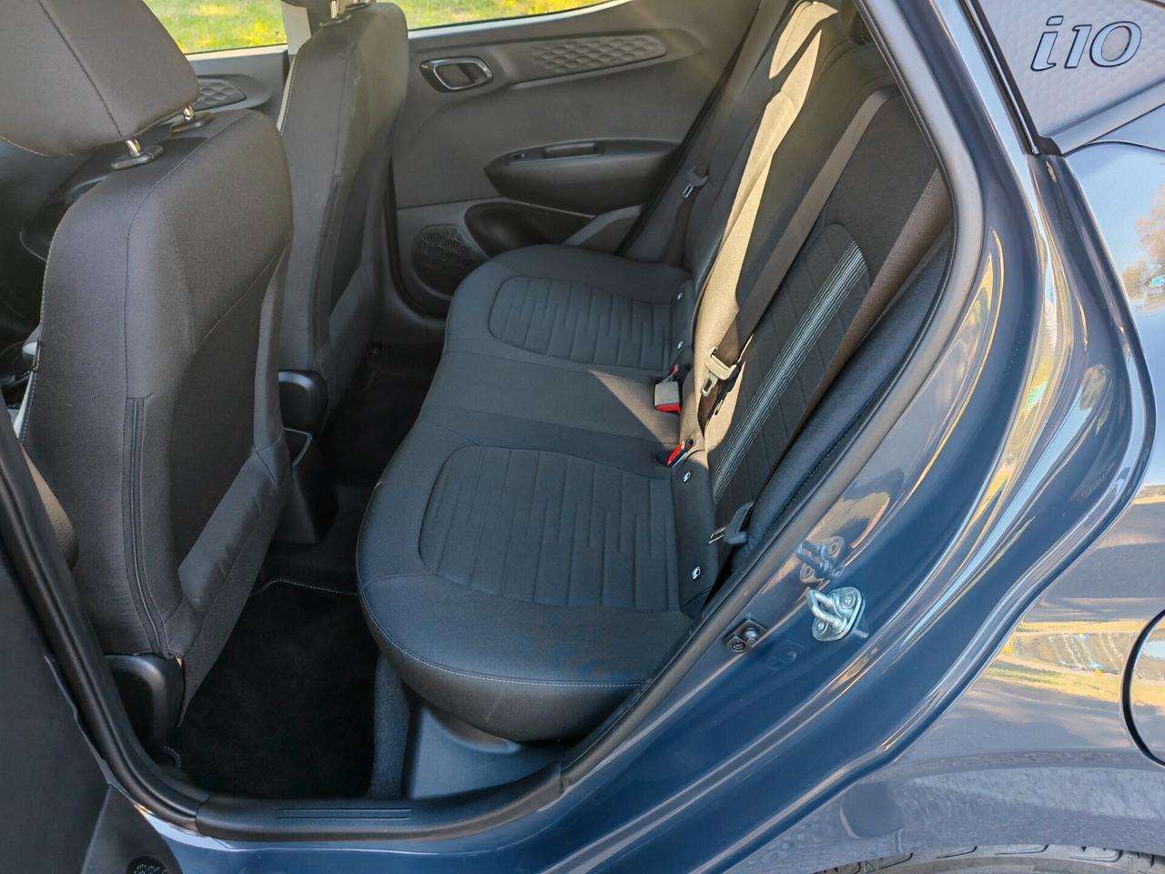 Hyundai i10 SOLO 1.400 KM Incidentata