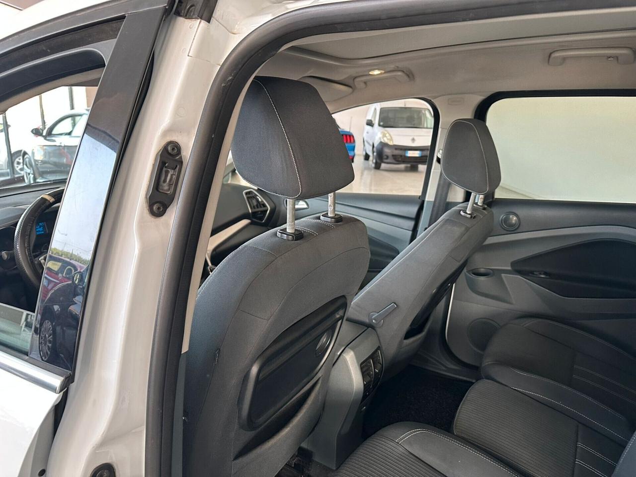 Ford C-Max 1.6 TDCi 115CV Titanium