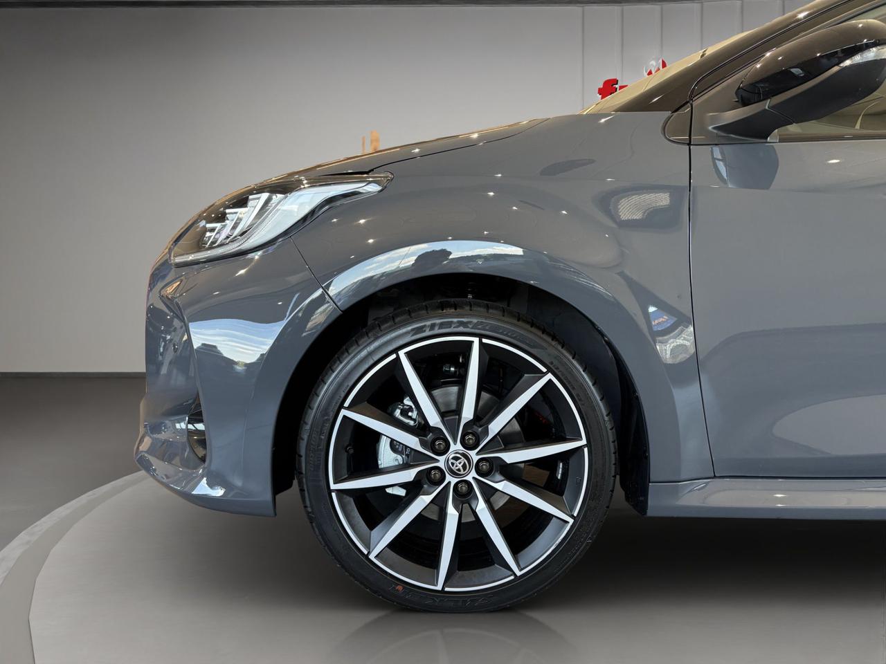 Toyota Yaris 1.5h 130 GR Sport