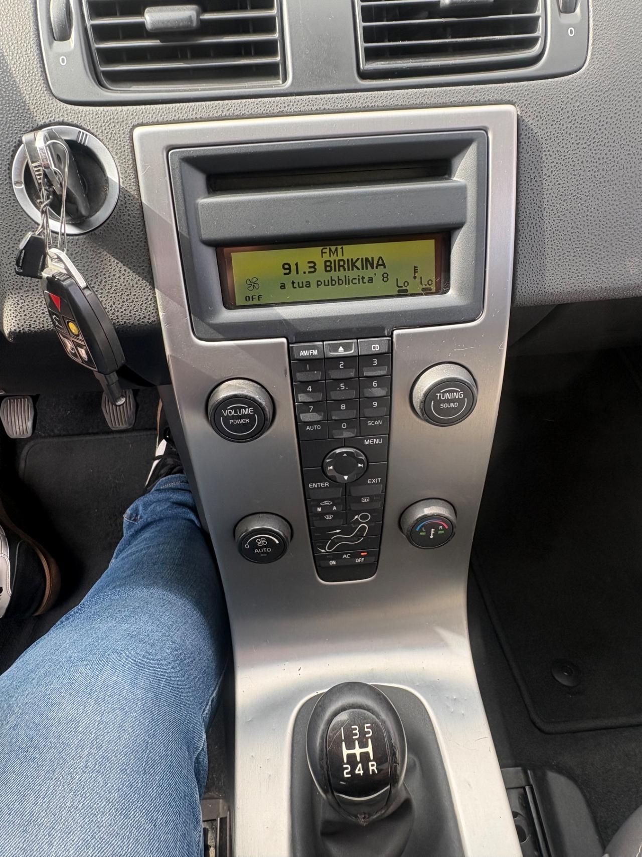 Volvo V50 D anno 2012 pronta a uso ok neo patentati