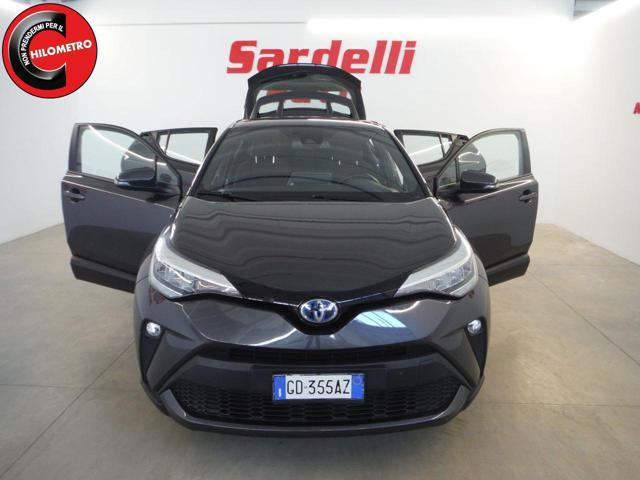 TOYOTA C-HR 1.8 Hybrid E-CVT Business