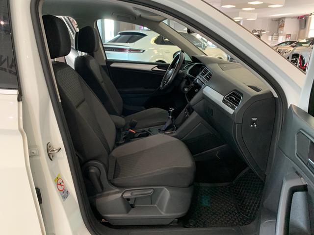 VOLKSWAGEN Tiguan 1.6 TDI SCR Sport BlueMotion Technology R-Line