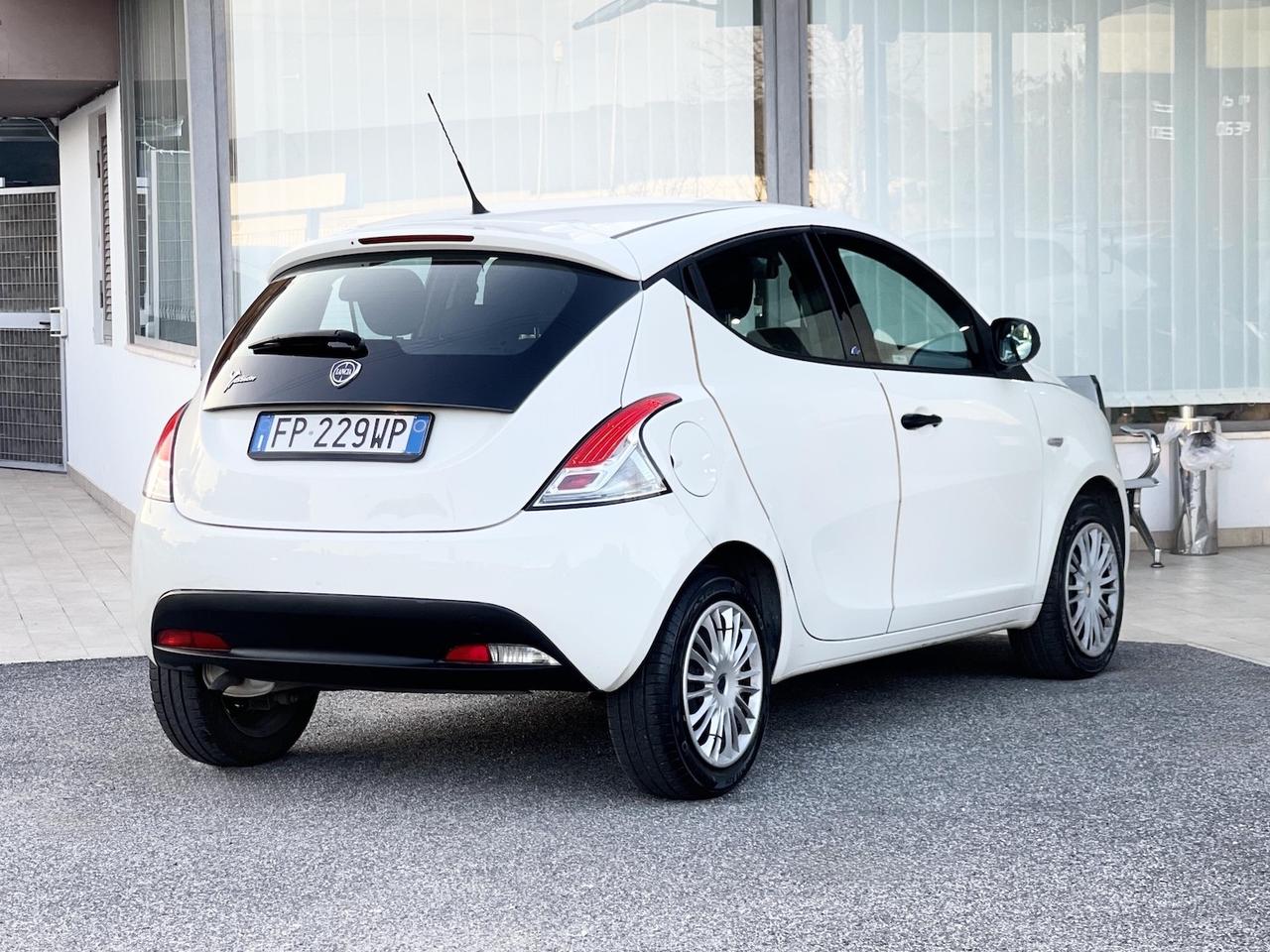 Lancia Ypsilon 1.2 GPL 69CV E6 Neo - 2018