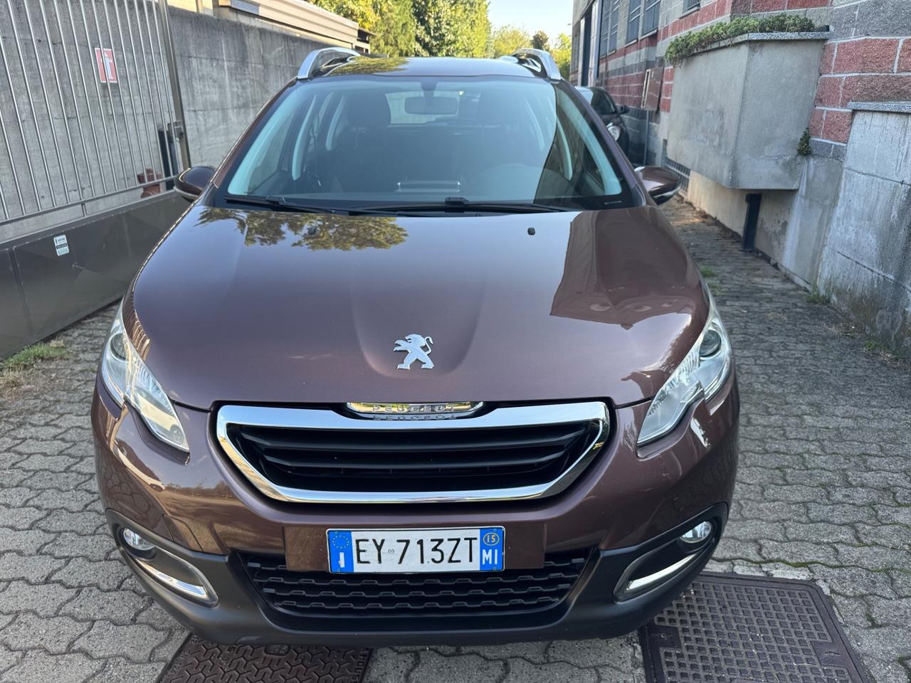 Peugeot 2008 1.6 e-HDi 92 CV neopatentati