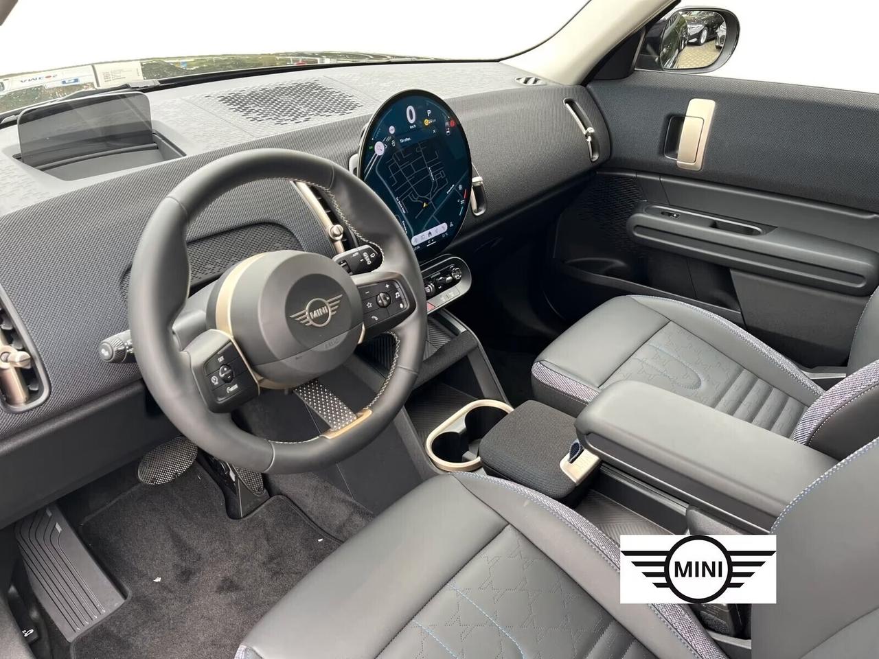 Mini Countryman C Autom. / PANORAMA / r18 / LED / PELLE