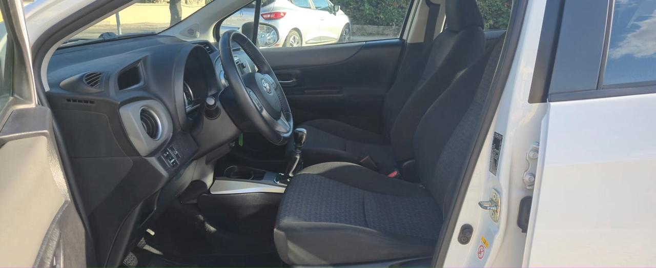 Toyota Yaris 1.4 D-4D 5 porte Lounge