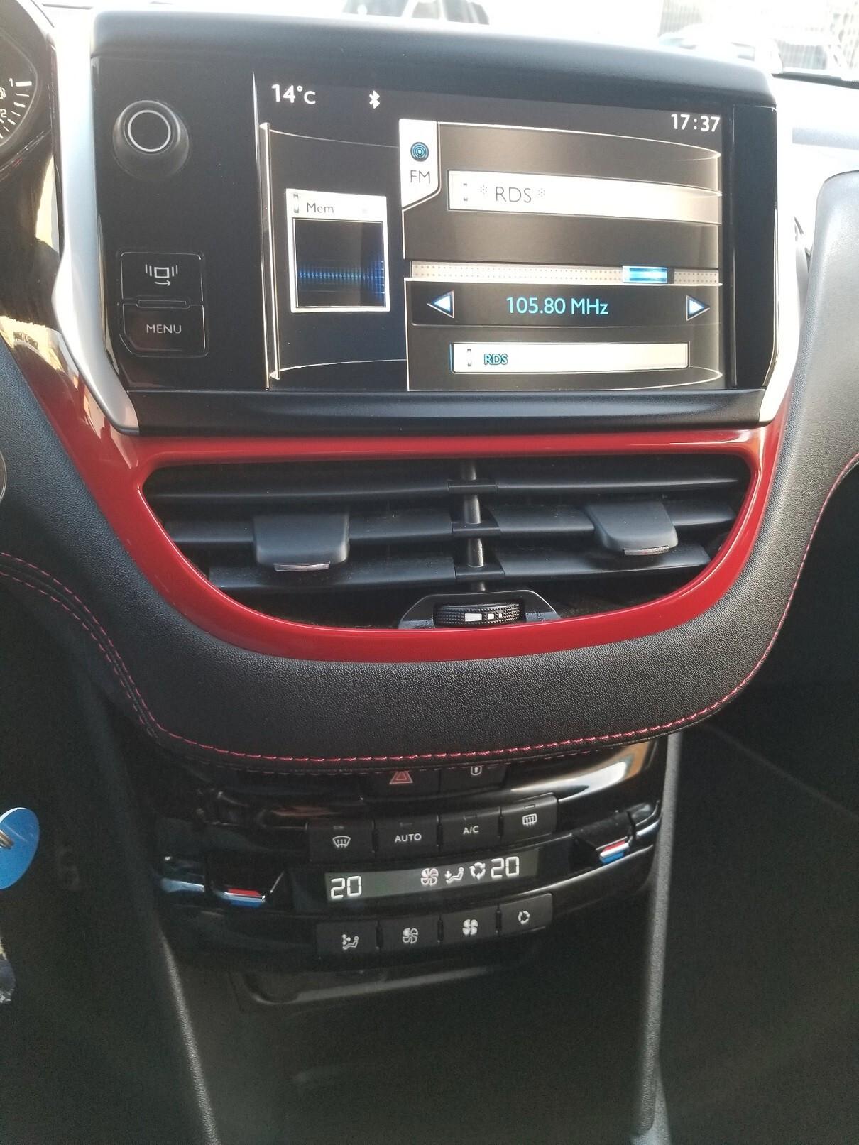Peugeot 208 1.6 THP 200 CV 3 porte GTi