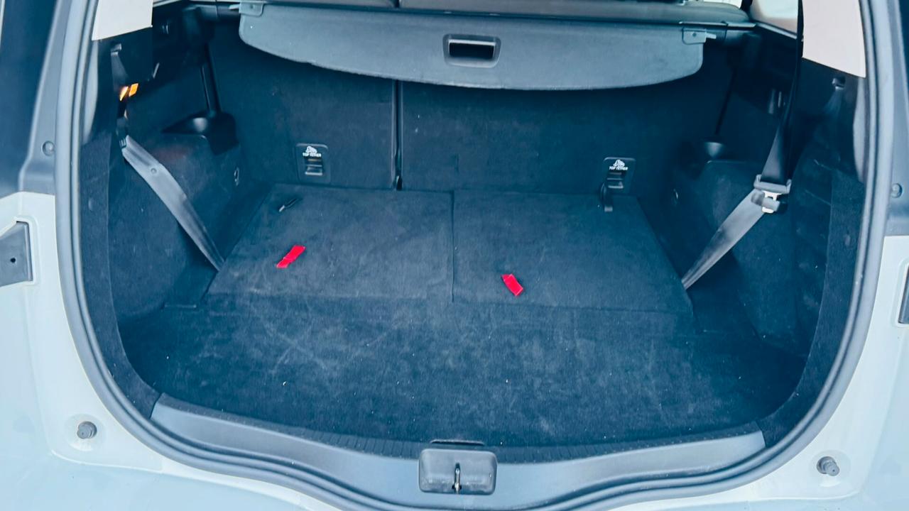 Renault Grand Scenic Blue dCi 120 CV EDC Initiale Paris