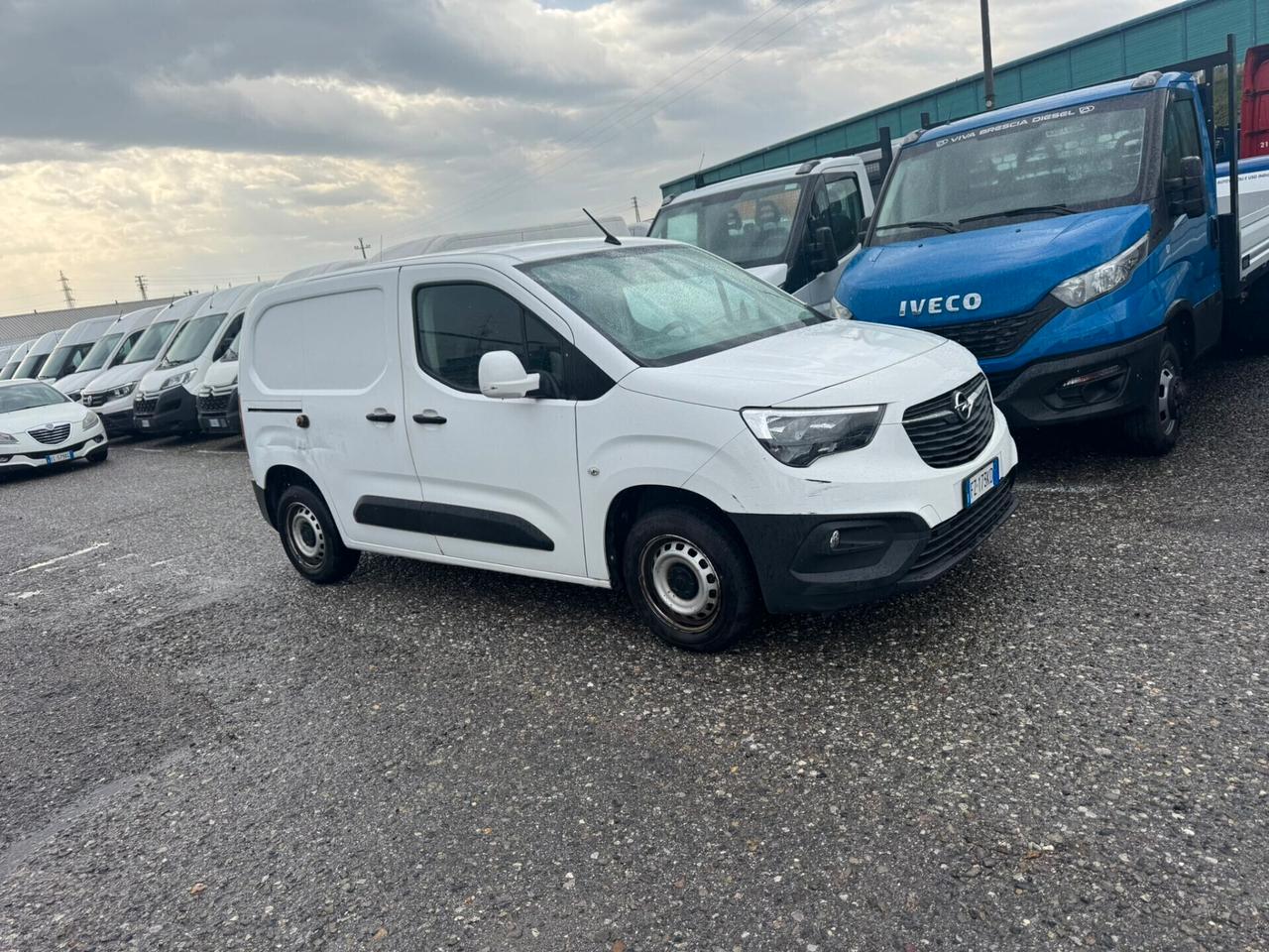 OPEL COMBO CON 3 POSTI EURO6D SUPER PREZZO!