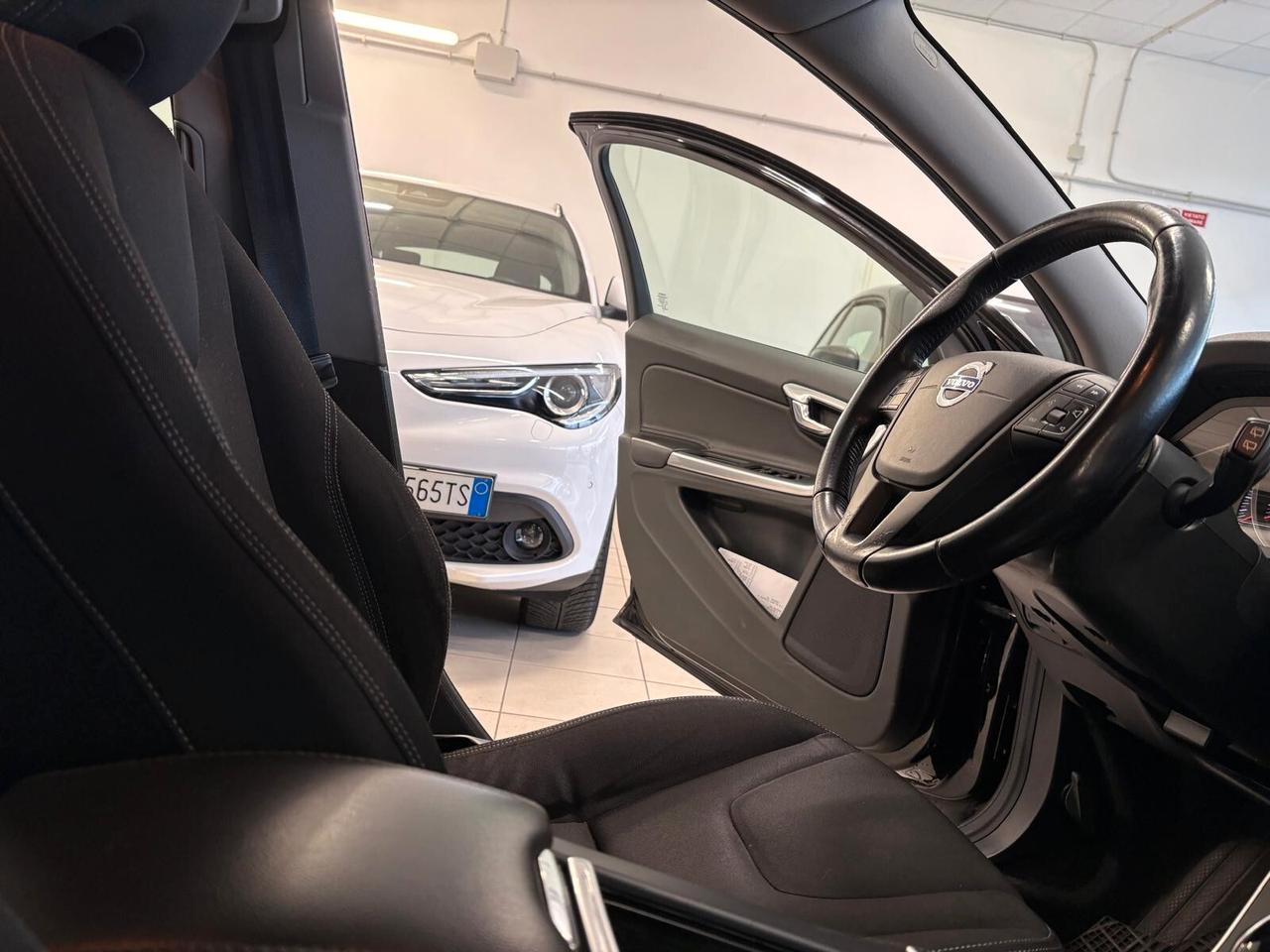 Volvo V60 BUSINESS D2 Geartronic