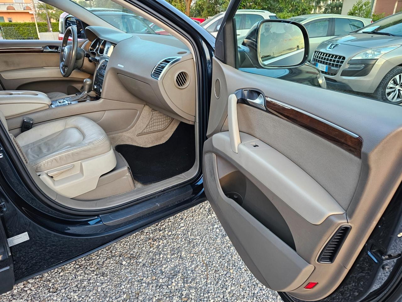 Audi Q7 3.0 V6 TDI 233CV quattro tiptronic