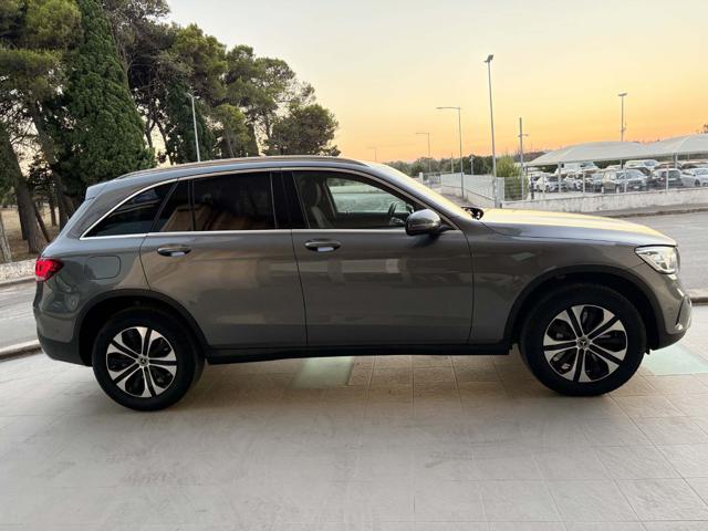 MERCEDES-BENZ GLC 300 de 4Matic Plug-in hybrid Sport.