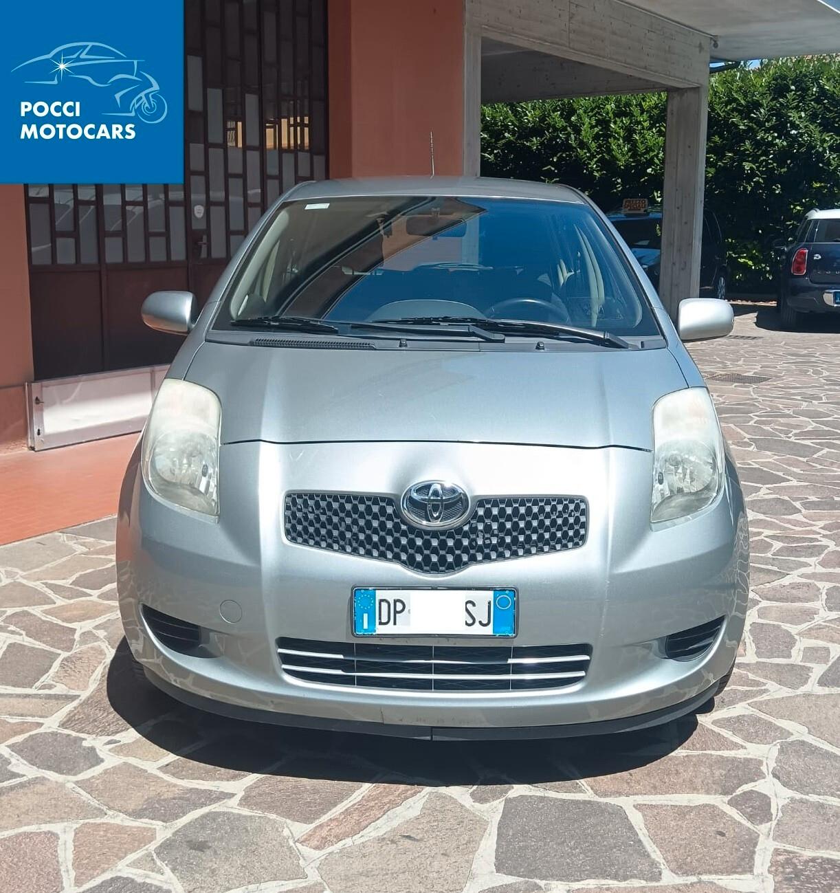 Toyota Yaris 1.0 5 porte