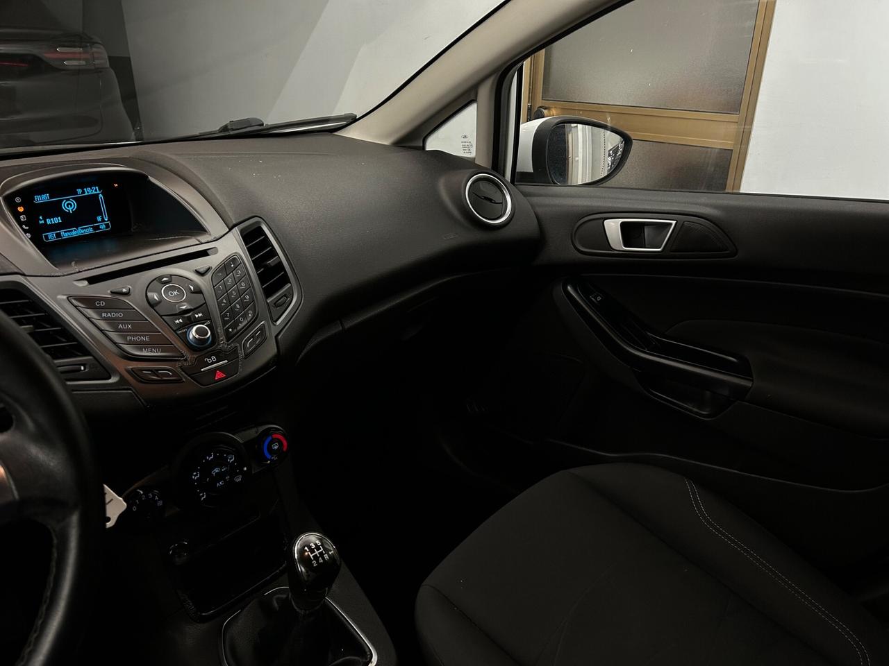 Ford Fiesta 1.5 TDCi 75CV 5 porte ok neopatentati