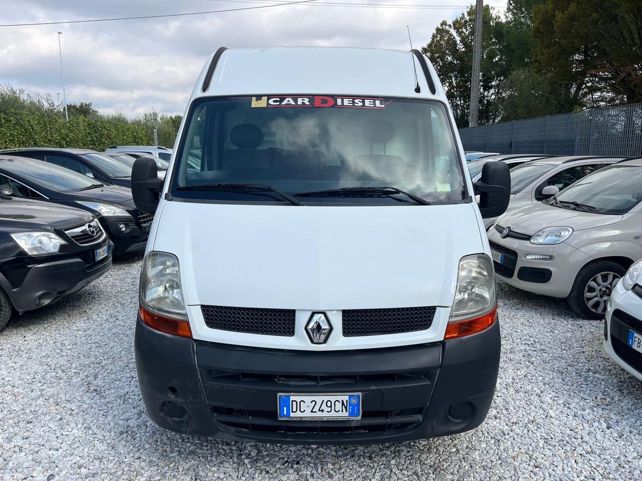 Renault Master T33 2.5 Dci Auto 100Cv L1H2