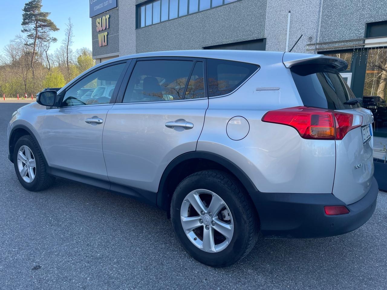 Toyota RAV 4 RAV4 2.0 D-4D 2WD*Neopatentati*Retrocamera