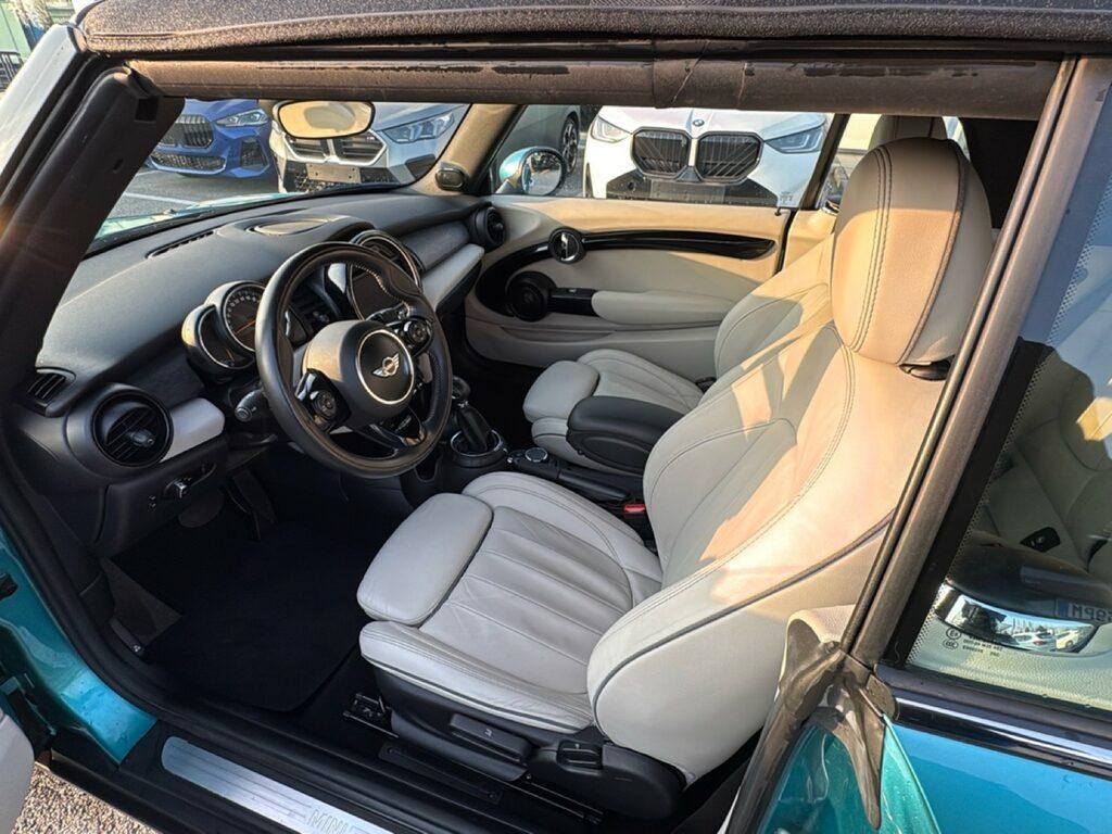 Mini Cooper D Cabrio 1.5 Cooper D Auto