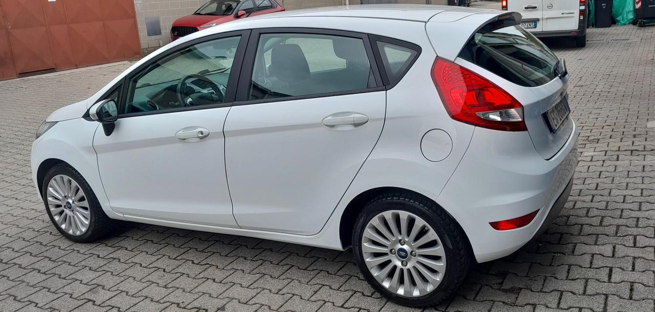 Ford Fiesta 1.2 Titanium E5 NeopatentatiOK