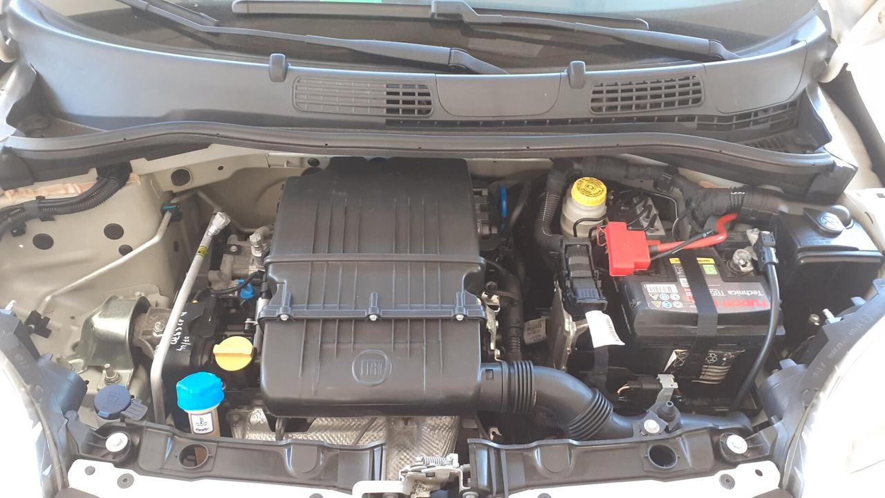 Fiat Panda 1.2 LOUNGE
