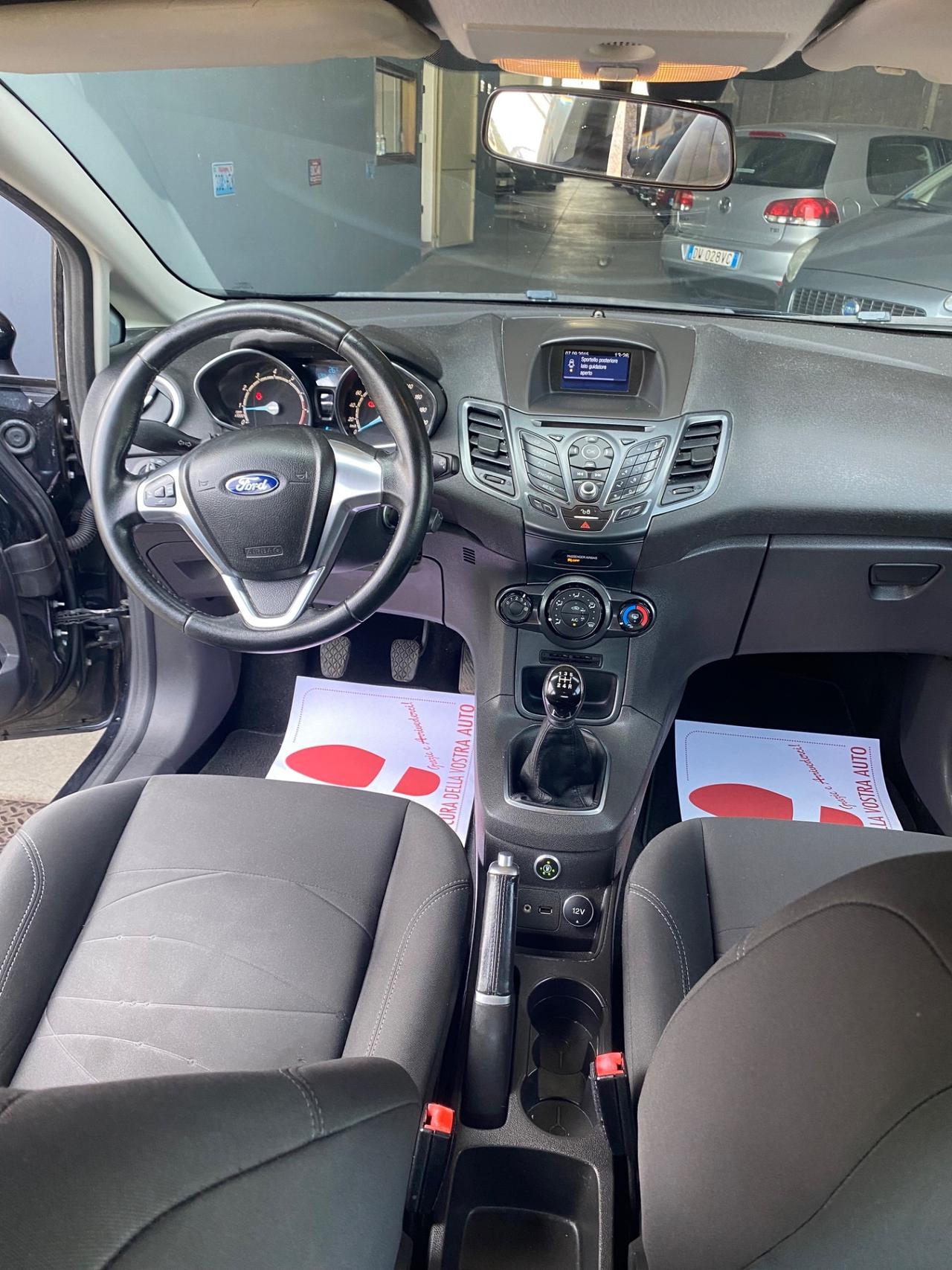Ford Fiesta 1.4 5 porte Bz.- GPL Black & White Edition