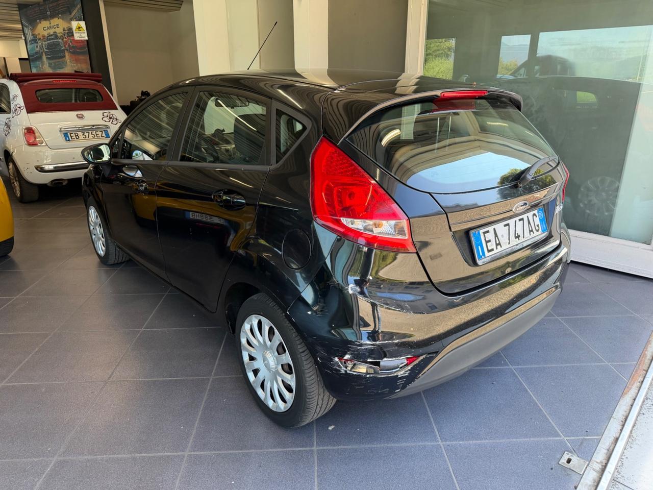 Ford Fiesta 1.4 5 porte Bz.- GPL Titanium