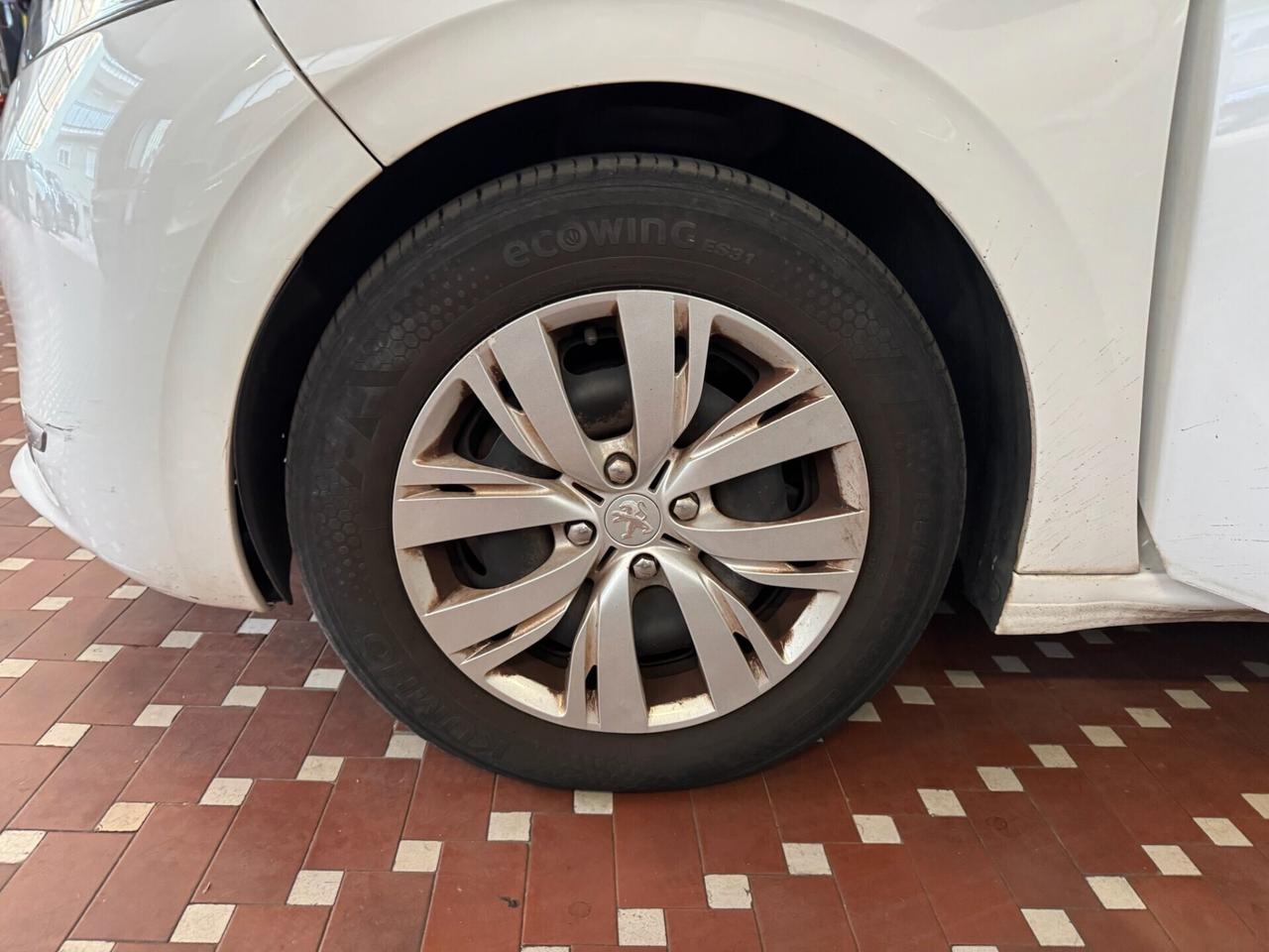 Peugeot 208 1.2 VTi 82 CV 5 porte Allure - UNICO PROPRIETARIO
