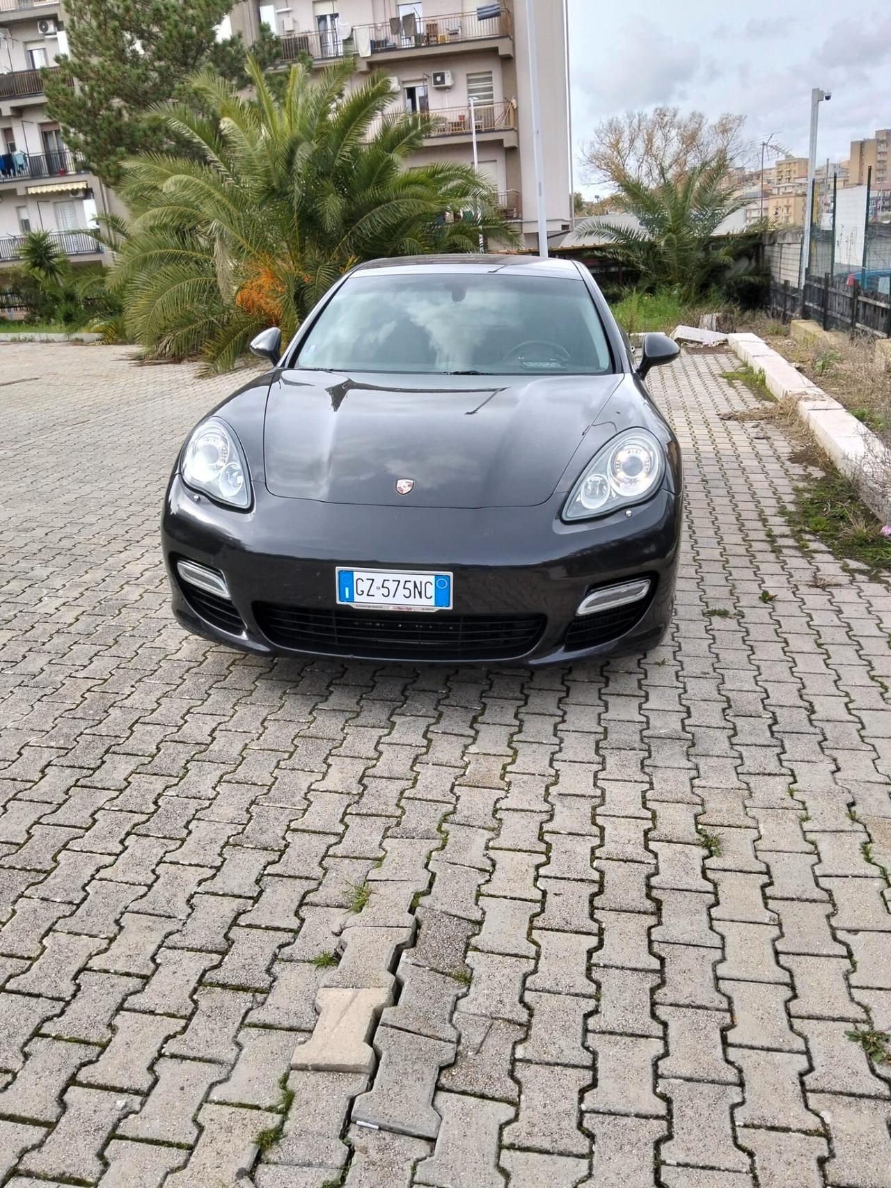Porsche Panamera 4.8 Turbo