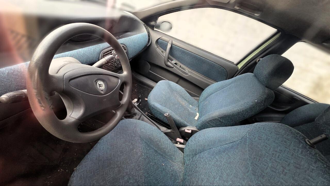 Lancia Y 1.2i 16V neopatentati