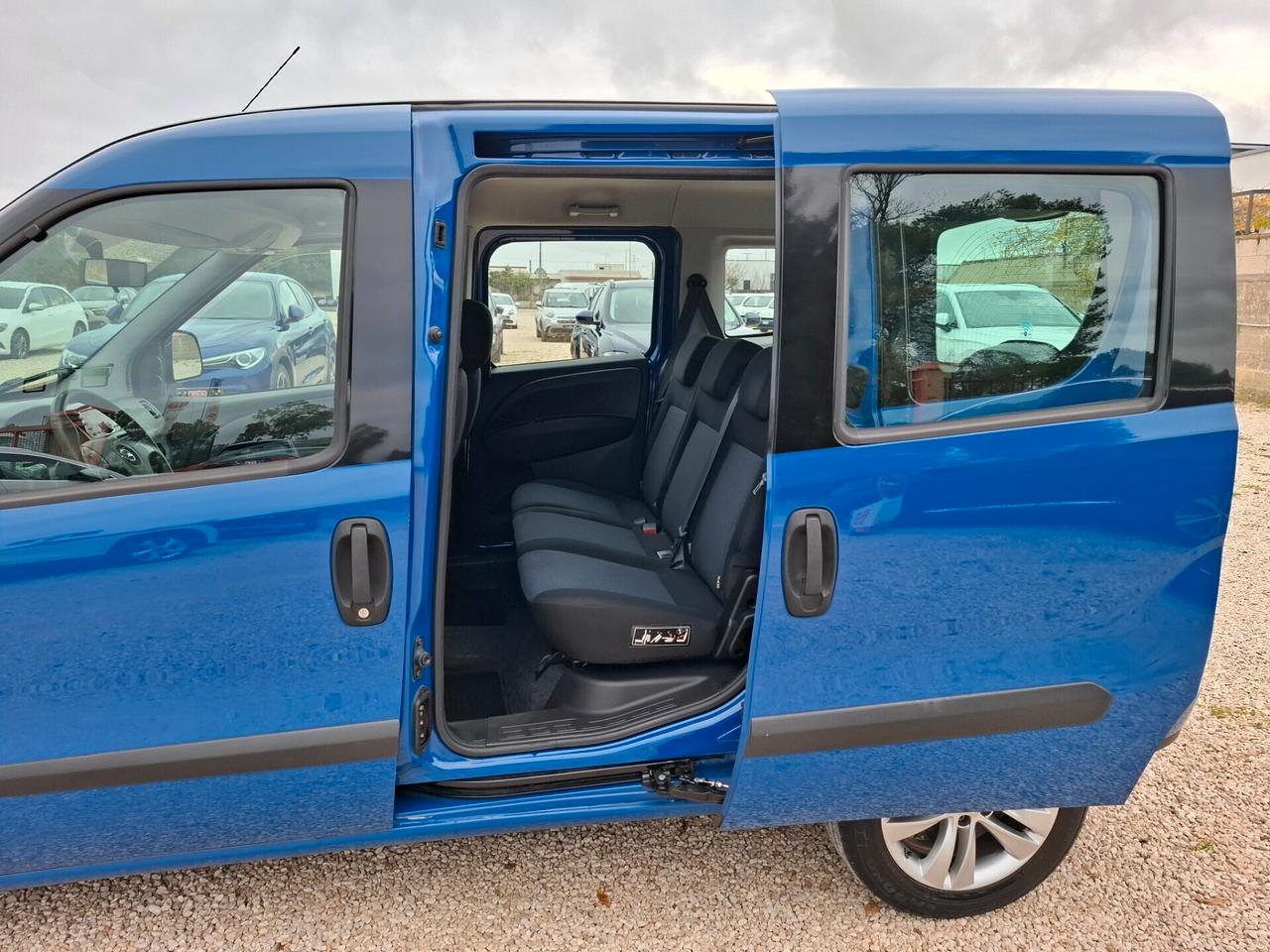 OPEL COMBO 1.6 MJT 120CV 5 POSTI-climatronic*