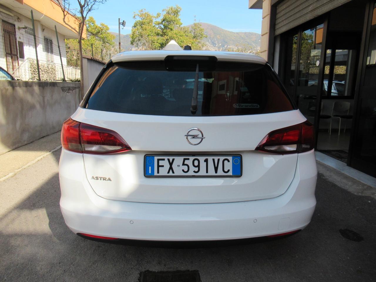 Opel Astra 1.6 CDTi 136CV aut. Sports Tourer Innovation