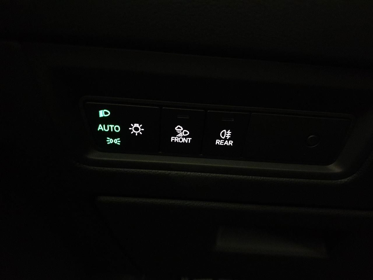 Volkswagen Touareg 3.0 v6 tdi scr r-line 231cv auto