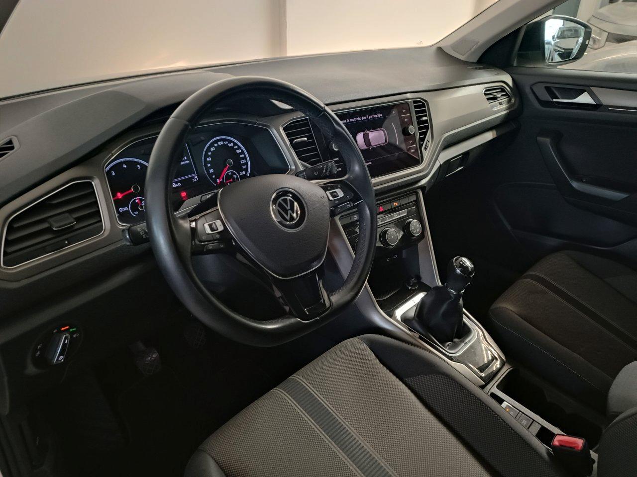 Volkswagen T-Roc 1.0 tsi 110cv