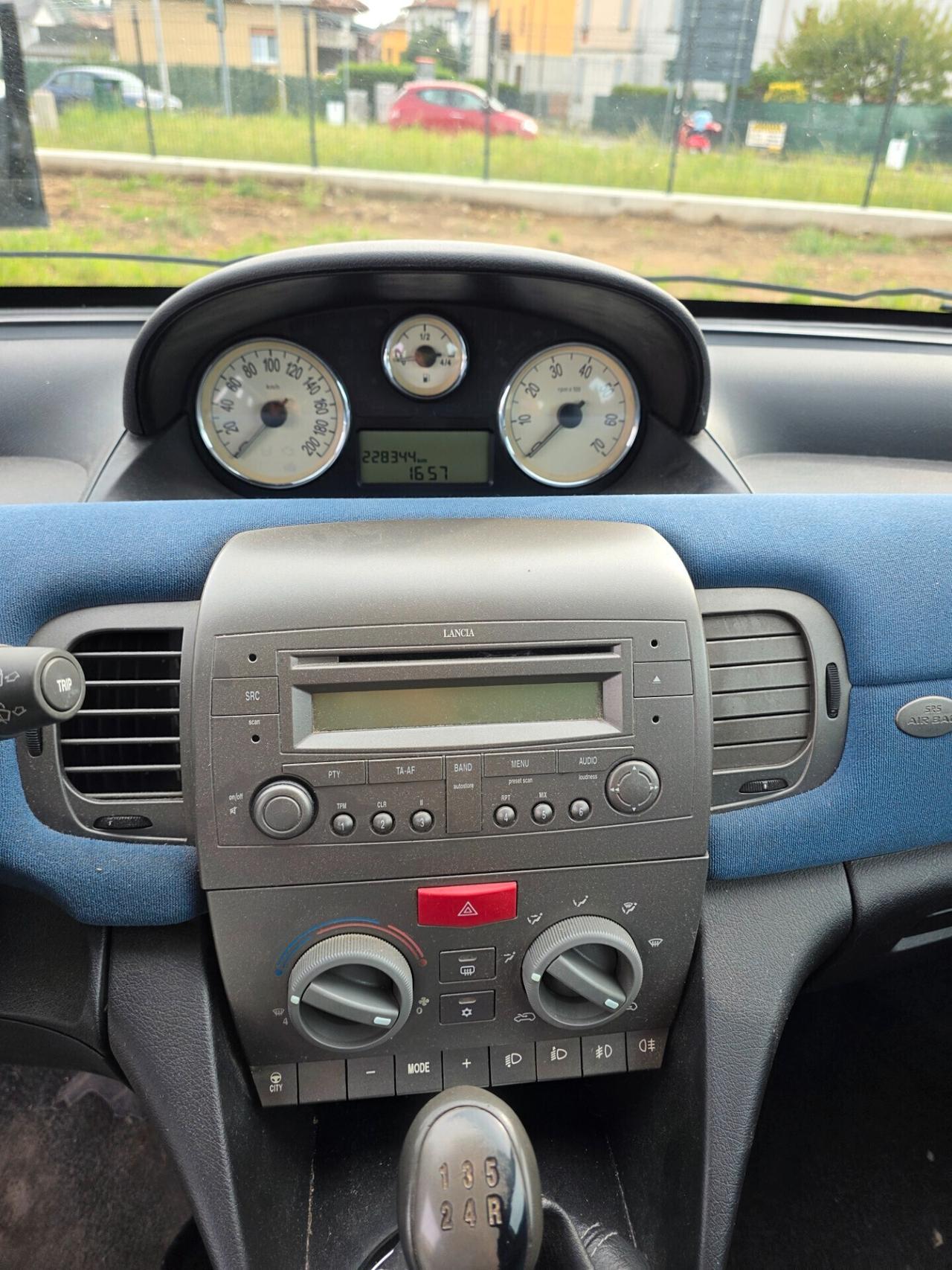 Lancia Ypsilon 1.2 Argento