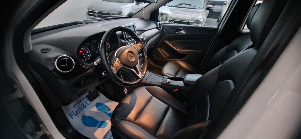 Mercedes-benz B 200 NGD Executive