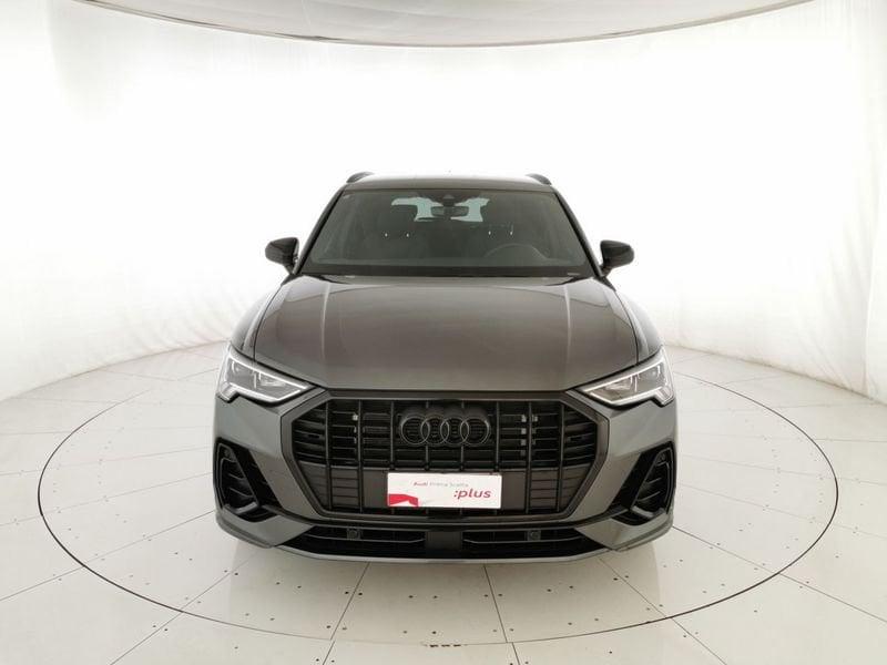 Audi Q3 45 1.4 tfsi e Identity Black s-tronic