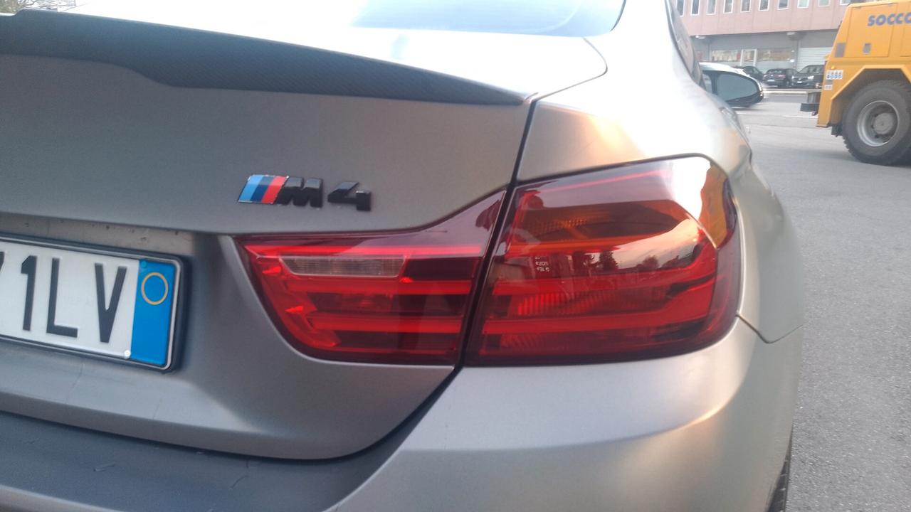 BMW M4 perfomance carbonceramic 2015