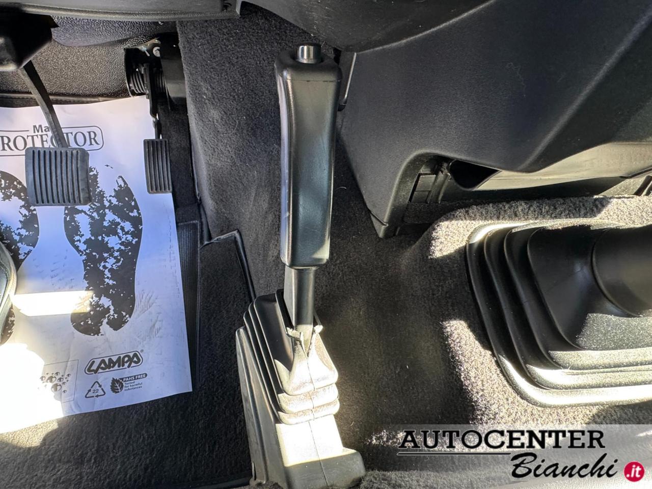 Land Rover Defender 90 SW Defender 90 2.4 td SE SW