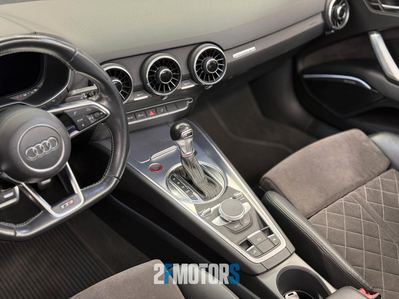 Audi TT TTS Roadster 2.0 TFSI 310 CV quattro S tronic