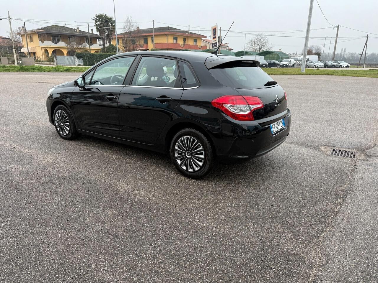 Citroen C4 1.6 HDi 90 FAP Van Attraction