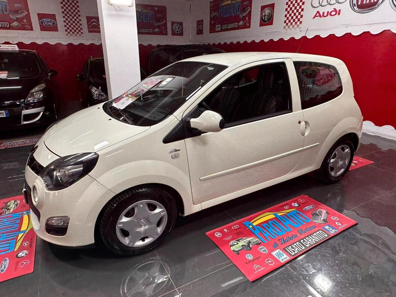 Renault Twingo 1.2 75cv Live - 2013