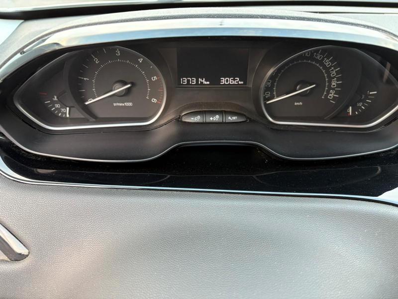 PEUGEOT 208 1.6 DIESEL 75 CV ADATTA NEOPATENTATI