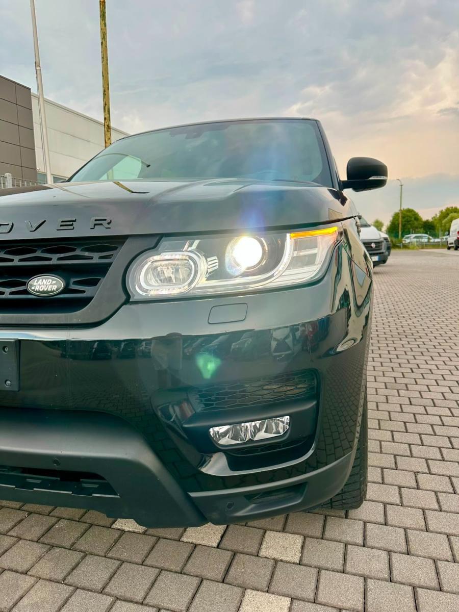 LAND ROVER - Range Rover Sport - 3.0 TDV6 HSE Dynamic
