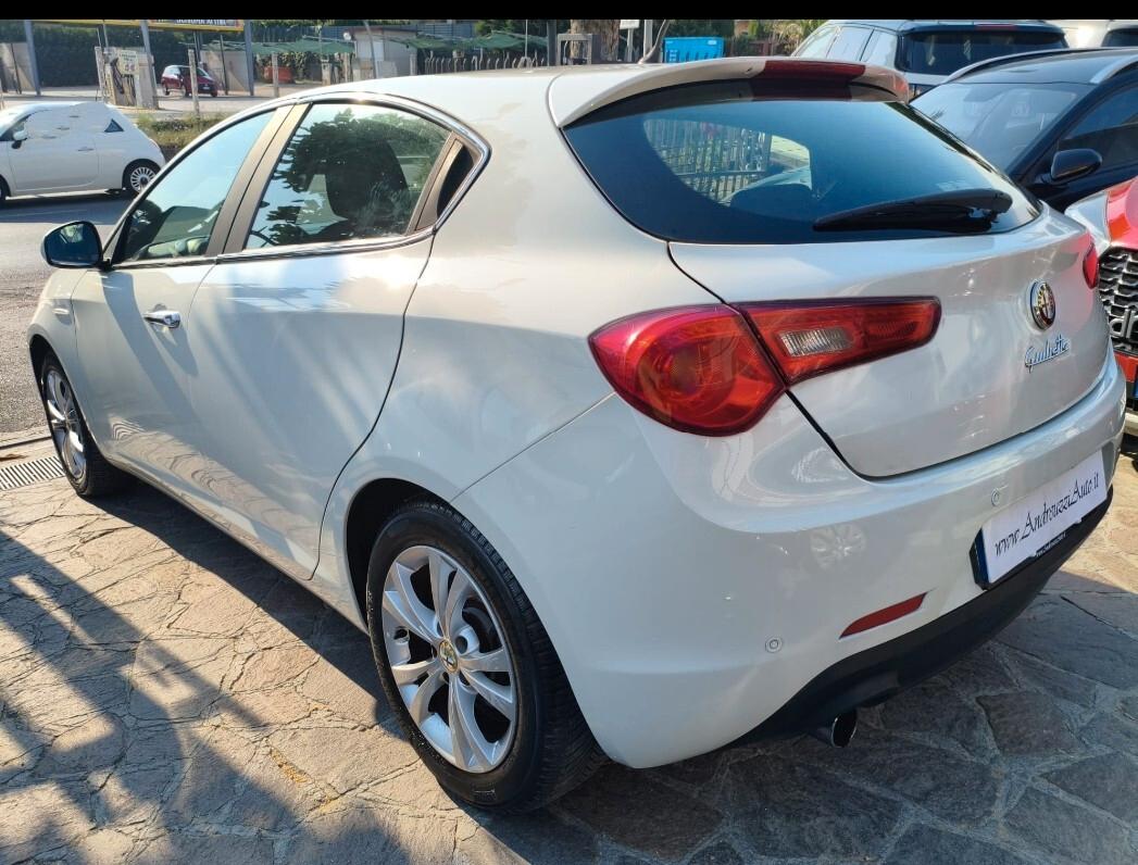 Alfa Romeo Giulietta 1.6 JTDm-2 105 CV Progression