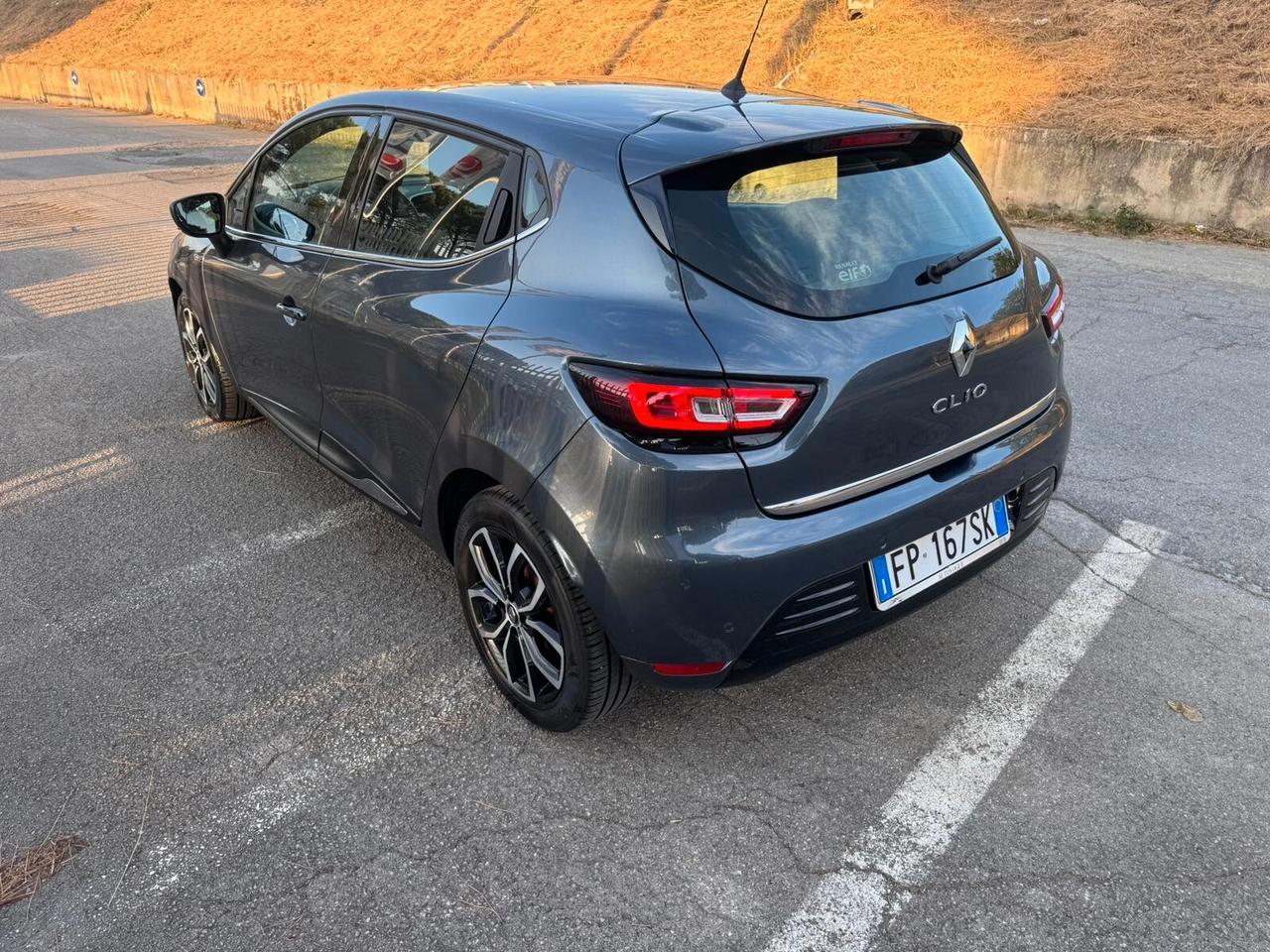 Renault Clio dCi 8V 90 CV Start&Stop 5 porte Energy Duel