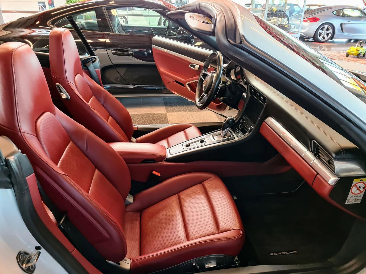 Porsche 911 991.2 Carrera Cabriolet