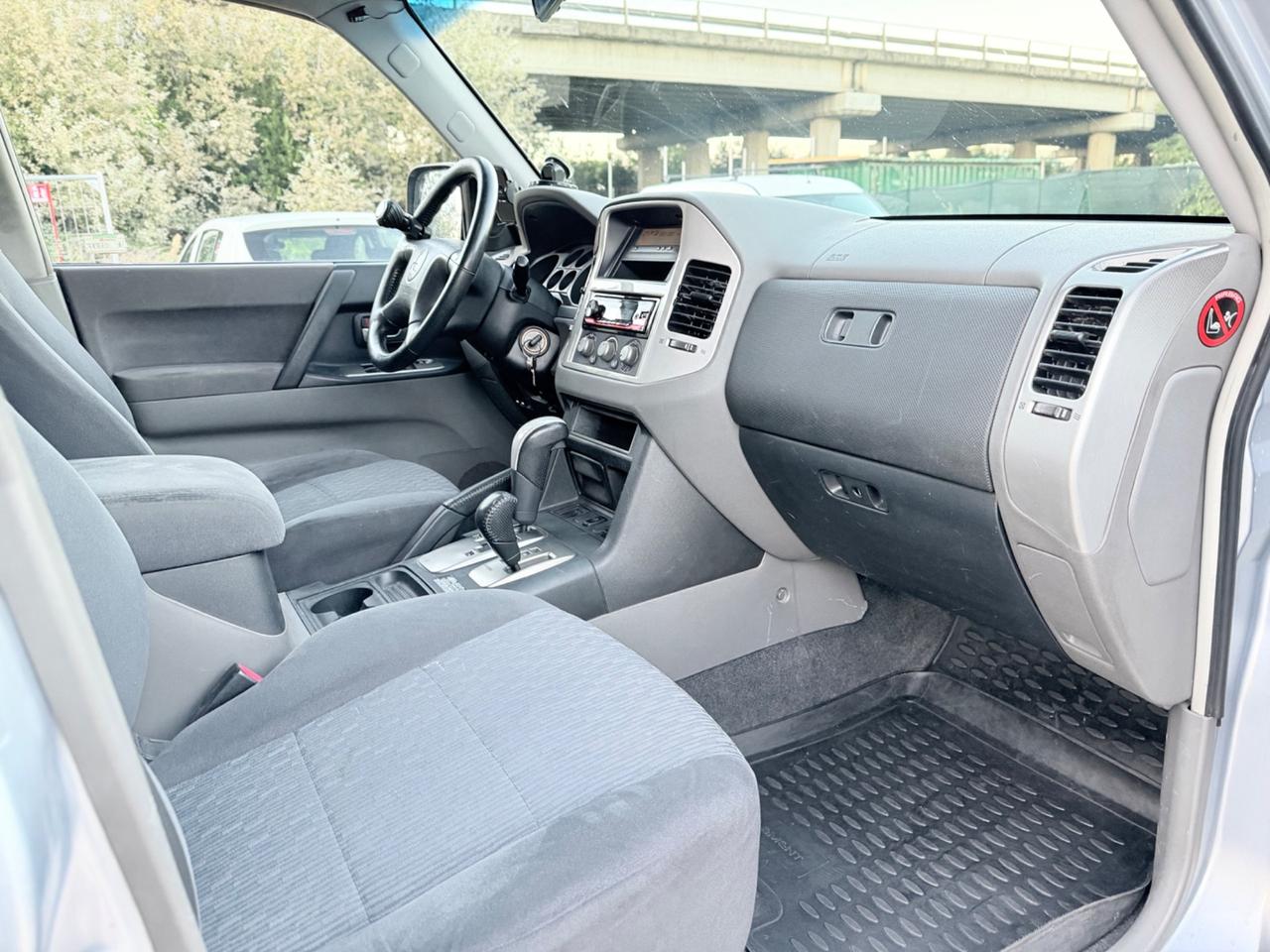 Mitsubishi Pajero 3.2 Diesel 160cv 4X4 7 posti 2007 automatico